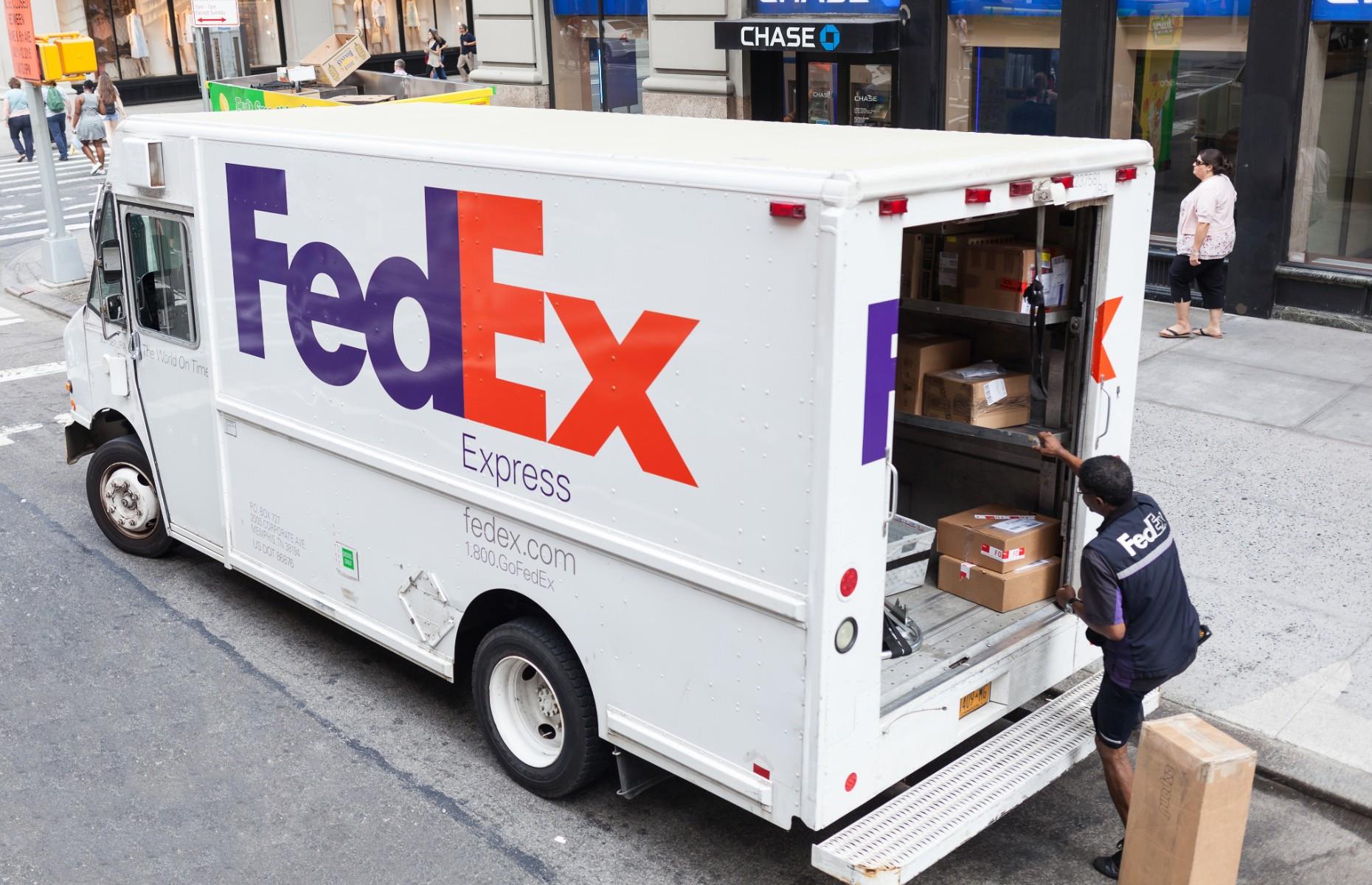 FedEx: 70,000 jobs